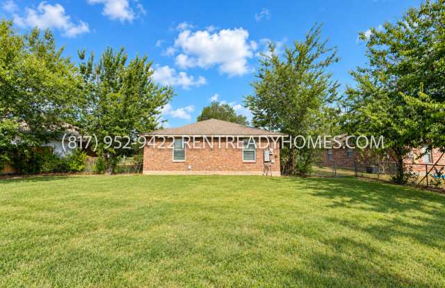 2528 Pinon Ct - Renovated 3 Bedroom Home With Carport for Rent Gallery 4
