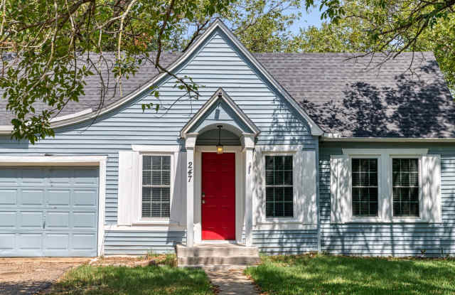 Comfortable 2-Bedroom Home in a Wills Point Community Gallery 3