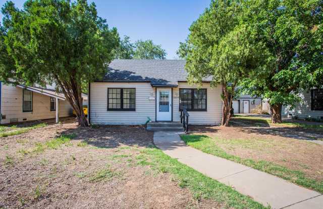 2409 26th Street photos photos