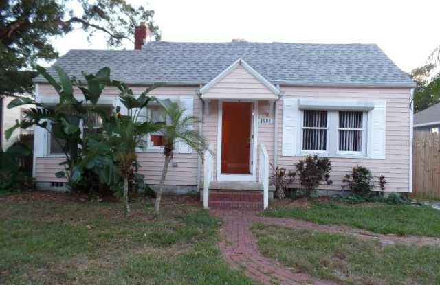 1908 20TH AVENUE N photos photos