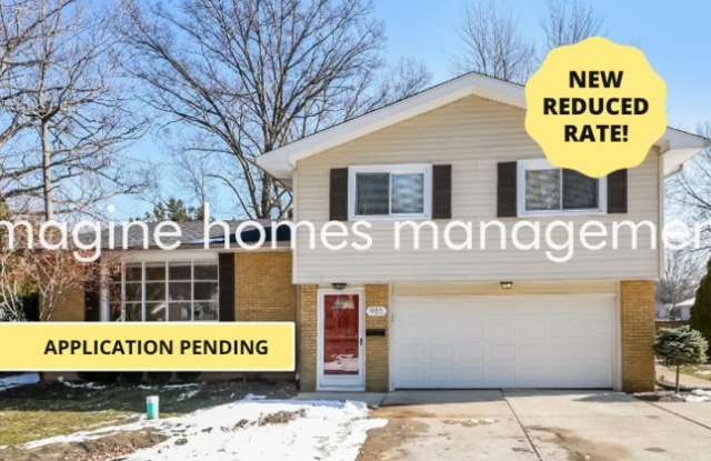 985 Dover Center Road - 985 Dover Center Road, Westlake, OH 44145