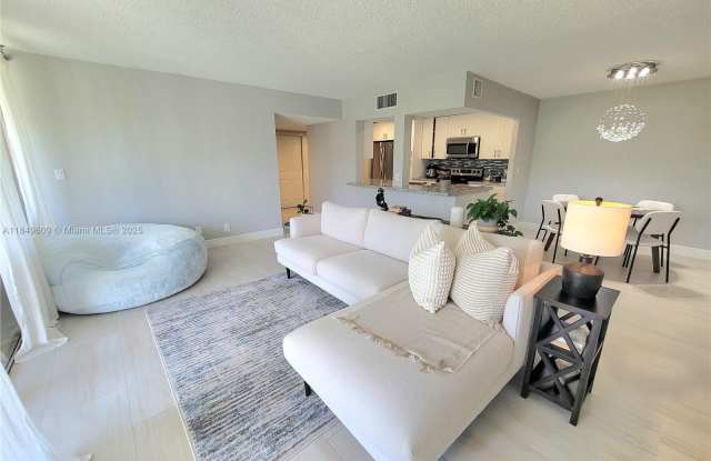 7051 Environ Blvd photos photos