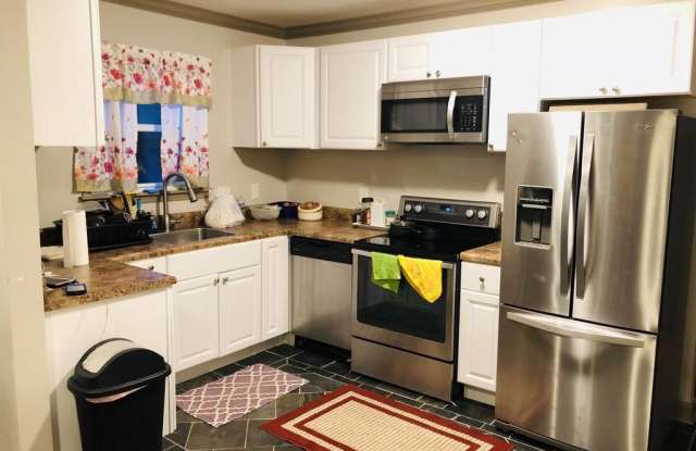 608 Center St LOWER - 608 Center Street, Nashville, TN 37115 608 Center St LOWER - 608 Center Street, Nashville, TN 37115