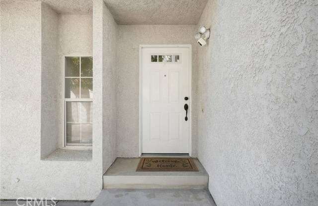 18328 Keswick Street Gallery 2
