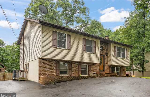 1226 LAKEVIEW Drive Gallery 3