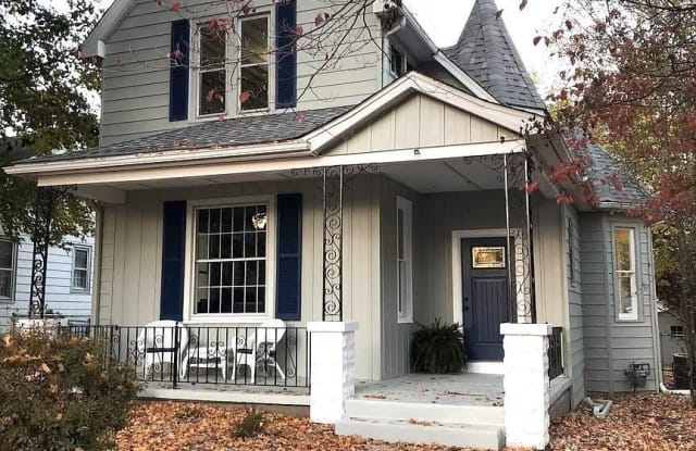 407 PORTLAND Avenue - 407 Portland Avenue, Belleville, IL 62220
