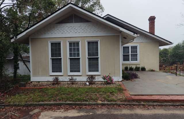 Historic 3 Bedroom, 2 Bathroom Home in Augusta! photos photos