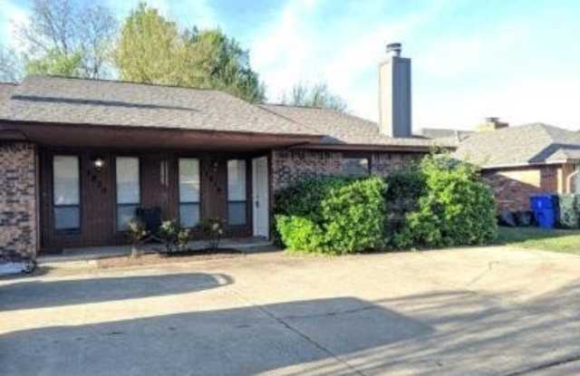 1816 Hillcrest Drive - 1816 Hillcrest Drive, Norman, OK 73071