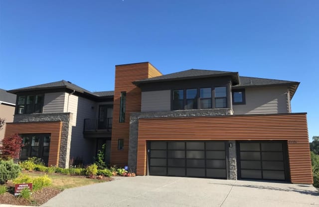 9921 NE 158th St - 9921 NE 158th St, Bothell, WA 98011