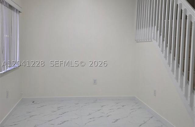 2973 SE 15th Ter Gallery 4