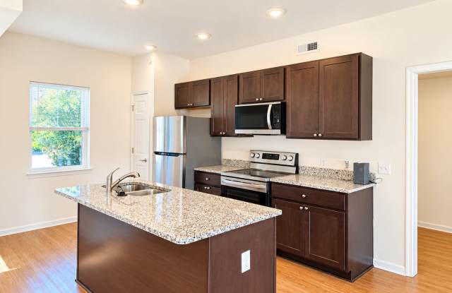 2 Bed 2 Bath Condo’s for Rent Gallery 4