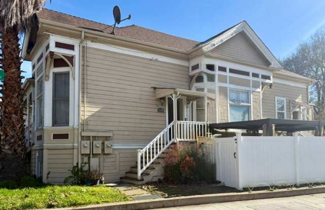 Charming 1/1 in downtown San Jose photos photos