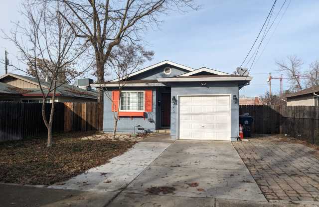 4423 6th Avenue - 4423 6th Avenue, Sacramento, CA 95820