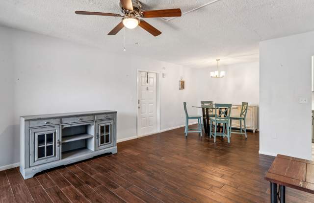 3232 Lake Pine Way E Apt H2 Gallery 4