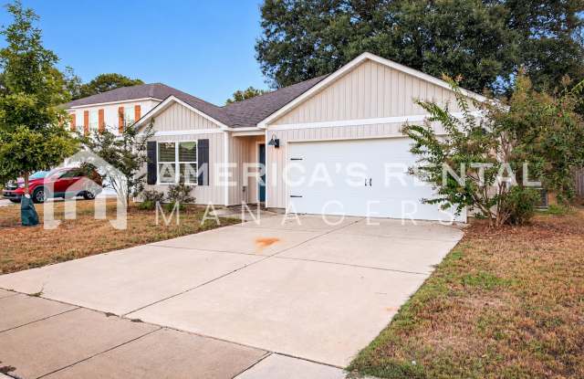 Furnished Northport Living! Gallery 3
