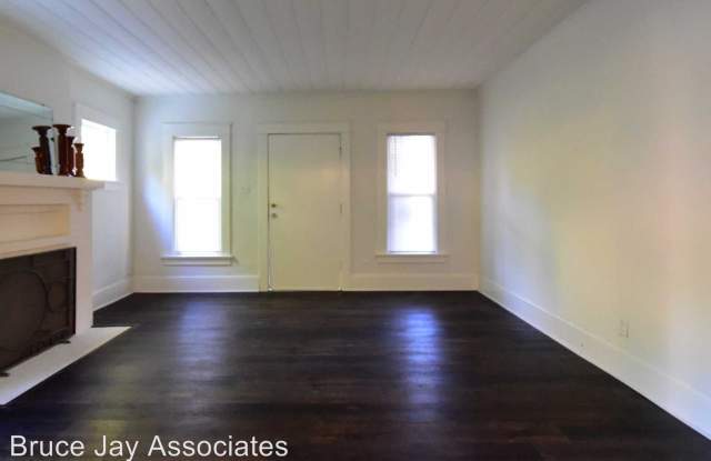 1307 N Coronado St. Gallery 3