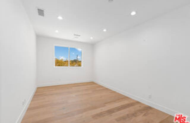 4120 Coolidge Avenue Gallery 3