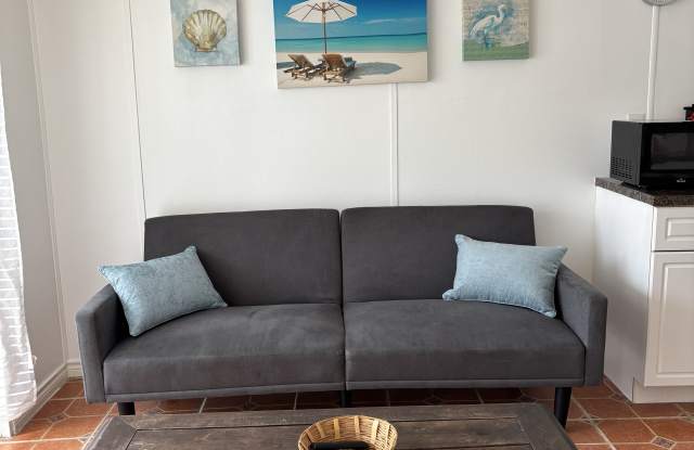 3938 Surfside Boulevard Gallery 4