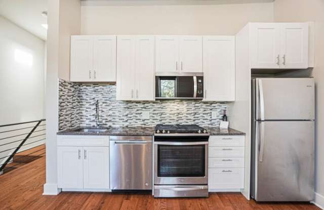 1250A Carrollsburg Place Southwest Gallery 1