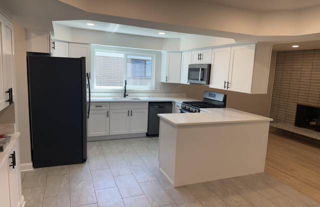 35223 Mustang Drive Gallery 4