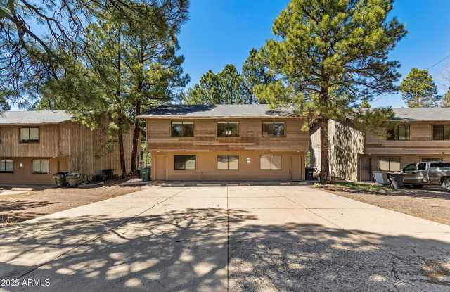 108 E PASEO DEL RIO -- photos photos