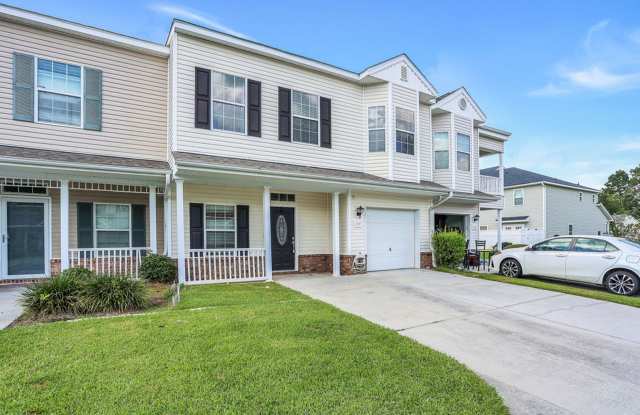 3 bedroom 3.5 bath townhome with garage Gallery 3
