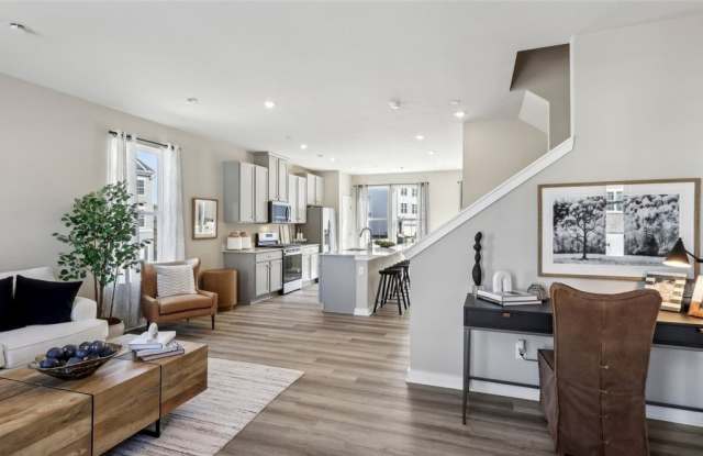 695 Olivia St photos photos