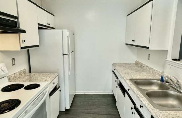 2702 Bluff View Drive Gallery 3