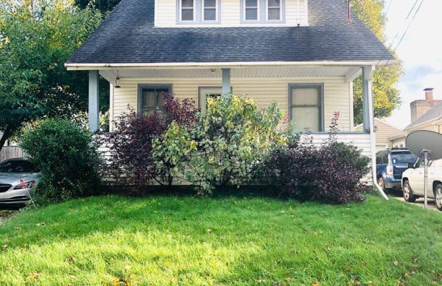310 Riley St. - 310 Riley Street, Lansing, MI 48910