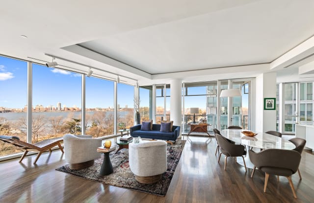 165 Charles Street - 165 Charles St, New York City, NY 10014