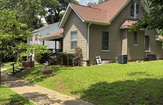SUMMER SPECIAL!! - 5 BR / 2 BA - Available AUGUST 2026! photos photos