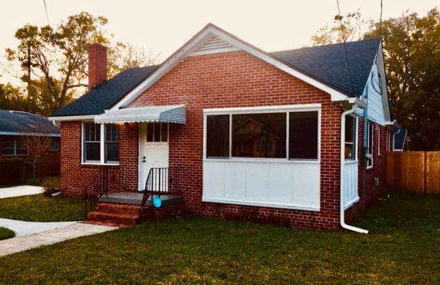 814 St Clair St - 814 St Clair Street, Jacksonville, FL 32254