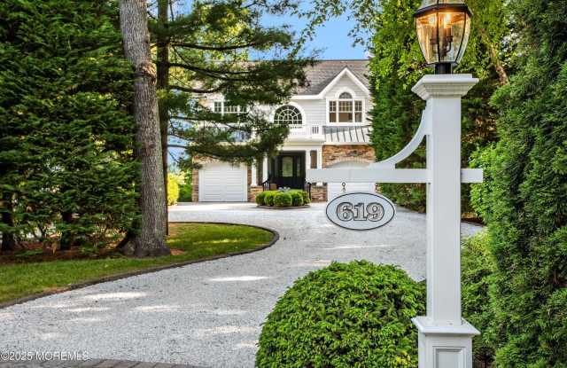 619 Beacon Boulevard photos photos