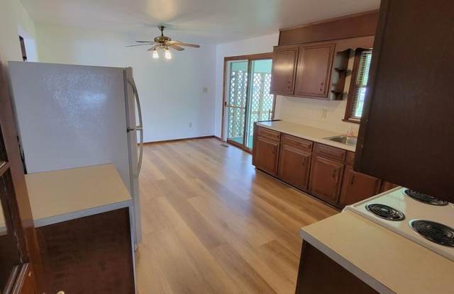 Single Family Home in Quiet Area! Gallery 3