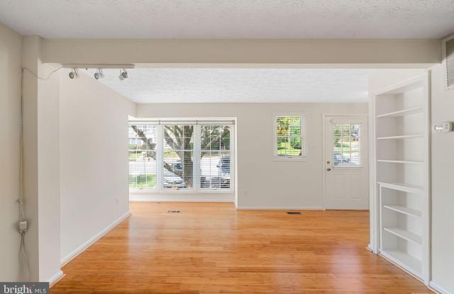 1528 POPLAR GROVE DRIVE Gallery 3
