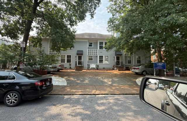 Beautiful Condo in Hillsboro Villlage Gallery 1
