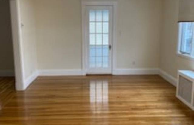 136 Bright Street Gallery 3
