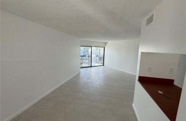 1750 N Congress Ave photos photos