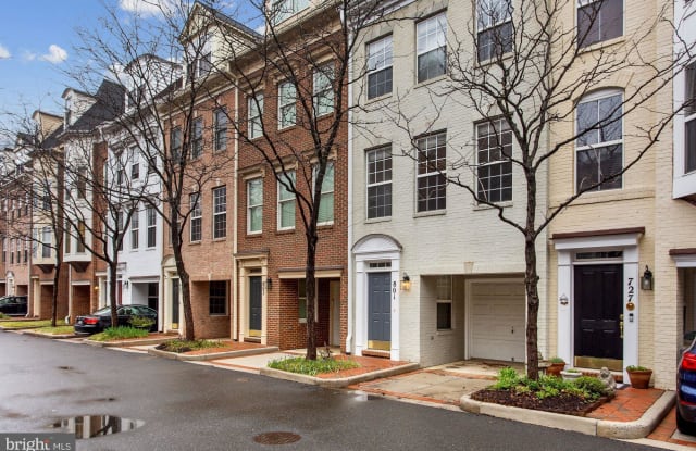 801 CAPITOL SQUARE PLACE SW - 801 Capitol Square Place Southwest, Washington, DC 20024