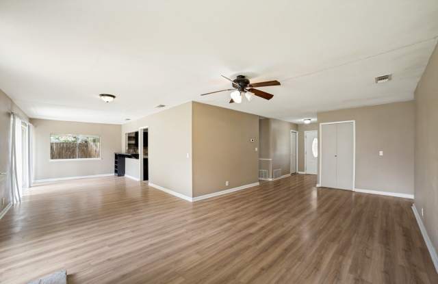 1315 Rio Linda Gallery 3