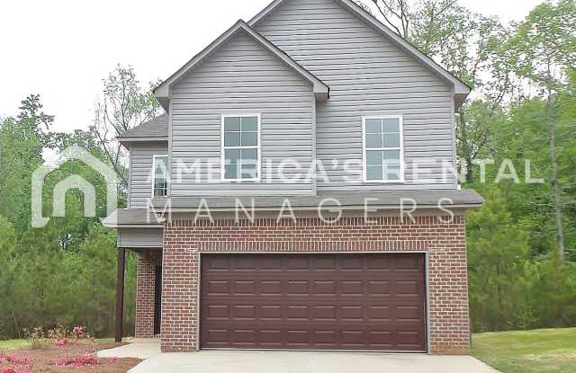 Home with Private Back Yard Available For Rent in Tuscaloosa! Coming Soon!! photos photos
