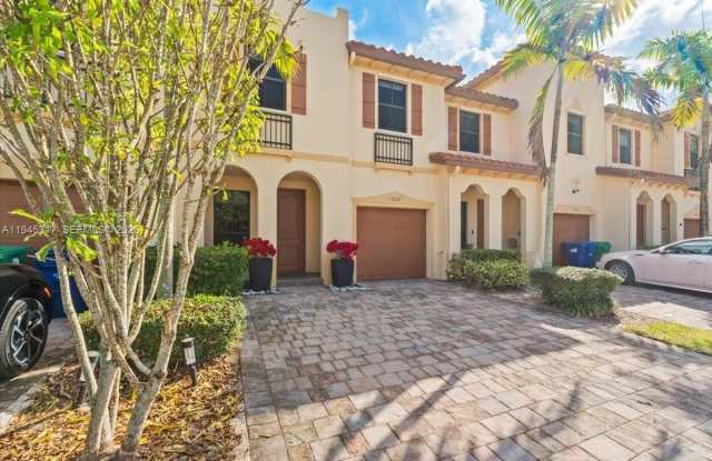 17619 SW 153rd Path photos photos