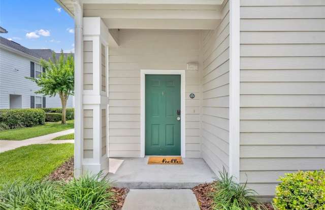 200 SOUTHERN PECAN Circle Gallery 4