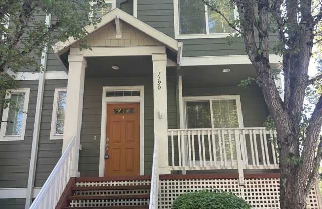 Updated Townhome in Beaverton, Walking Distance to Nike HQ! photos photos
