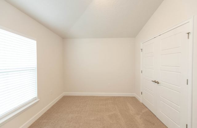 $400 RENT CREDIT 1ST MONTH'S RENT!! Gallery 1