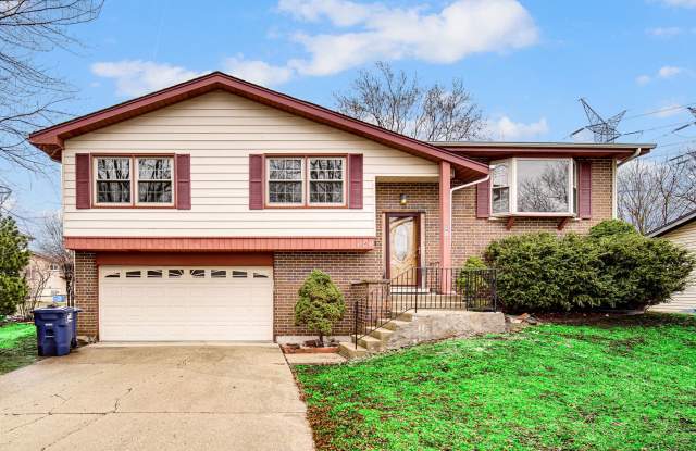 4 Bed 2.5 Bath in Des Plaines photos photos