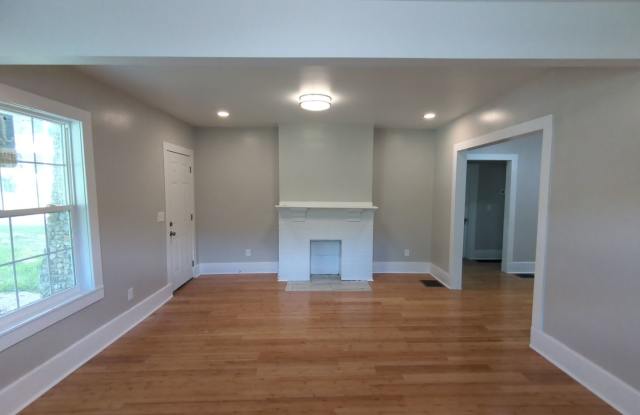 CUTE Remodeled House in Brainerd photos photos