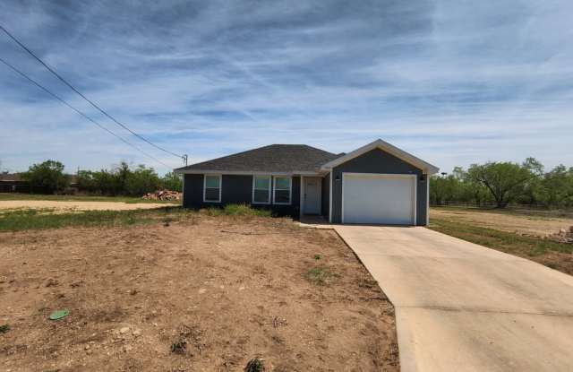 Charming 3BR / 2BA home with spacious backyard and full of curb appeal COMING SOON! photos photos