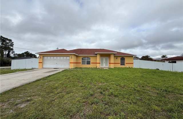 696 Homestead Road S photos photos