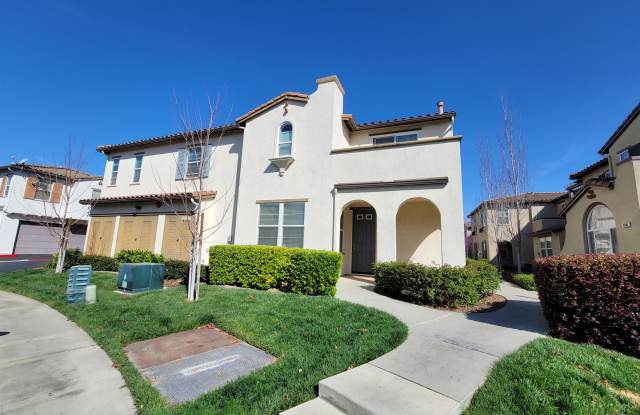 8338 Crystal Walk Circle - 8338 Crystal Walk Circle, Elk Grove, CA 95758